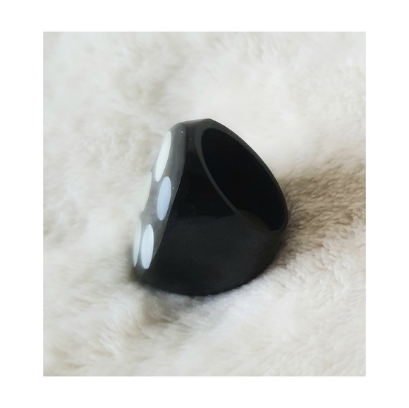 Black ring with white dots - Picture 2 of 5